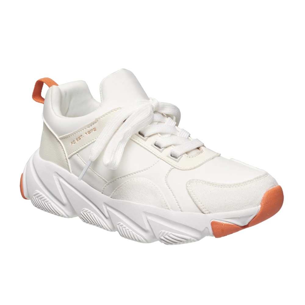 Riley Sneaker